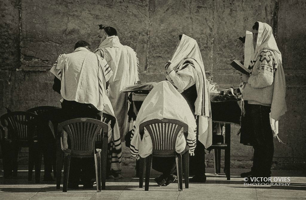 Jerusalem - Prayers at the Western Wall